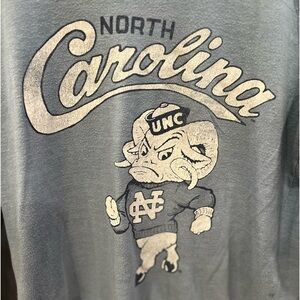 Ladies U of North Carolina long sleeve t-shirt size medium